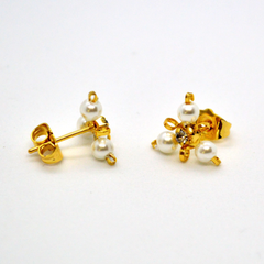 (1-1009-h9) Gold Overlay Triangular Pearl Earrings, 14mm.