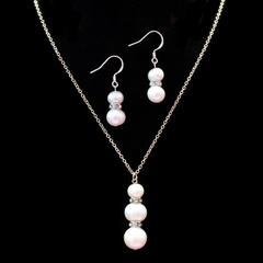 Adalia Pearl Pendant Necklace