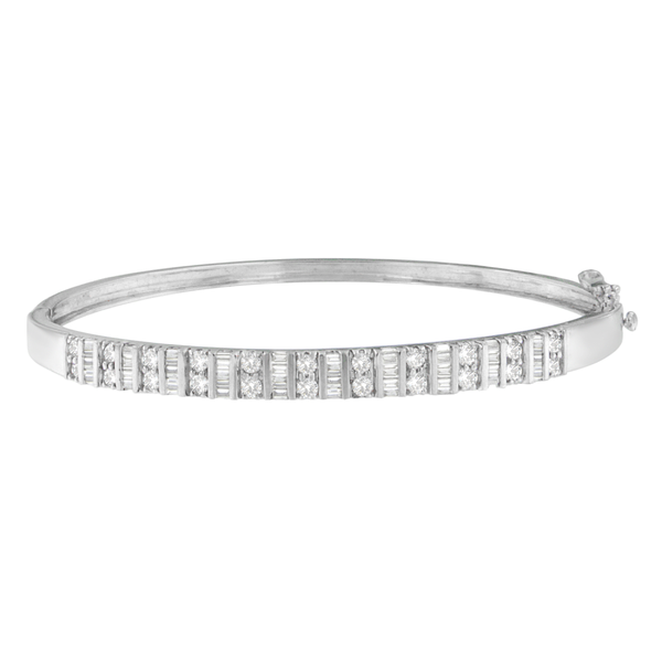 14K. White Gold 1.20ct. TDW Baguette and Round-cut Diamonds Bangle (H-I,I1-I2)